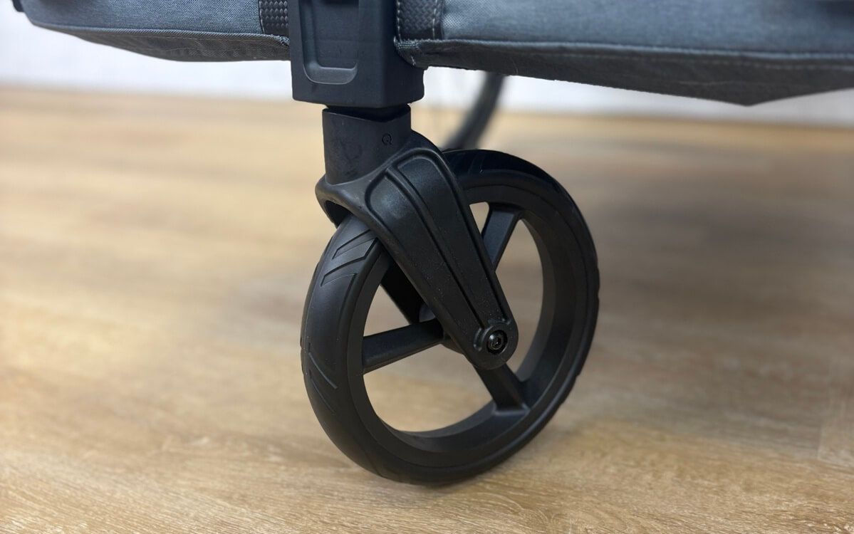 Vollgummireifen beim Kinderfahrradanhänger